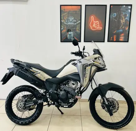 HONDA XRE 300 SAHARA ADVENTURE HONDA XRE 300 SAHARA ADVENTURE