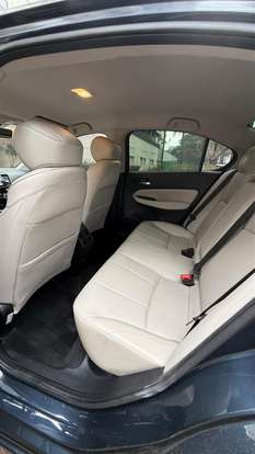 HONDA-CITY-1.5 i-VTEC FLEX TOURING CVT HONDA-CITY-2025