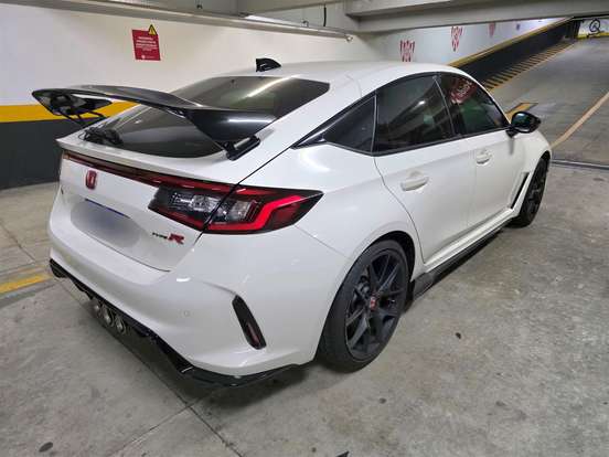 HONDA-CIVIC-2024