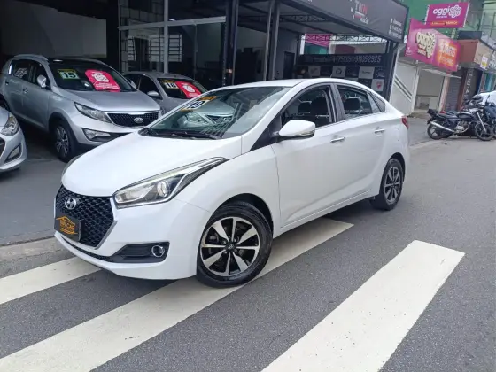 HYUNDAI HB20S 1.6 PREMIUM 16V FLEX 4P AUTOMÁTICO