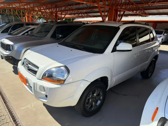 HYUNDAI TUCSON 2.0 MPFI GLS 16V 143CV 2WD FLEX 4P AUTOMÁTICO
