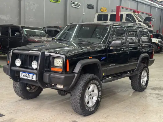 JEEP CHEROKEE 4.0 SPORT 4X4 6I 12V GASOLINA 4P AUTOMÁTICO