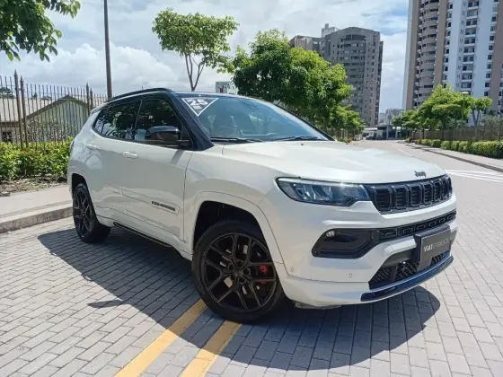 JEEP COMPASS 2.0 HURRICANE 4 TURBO GASOLINA BLACKHAWK AT9 JEEP COMPASS 2.0 HURRICANE 4 TURBO GASOLINA BLACKHAWK AT9
