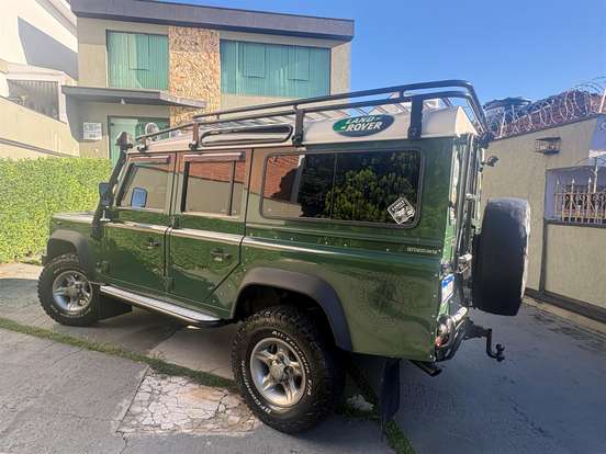 LAND ROVER-DEFENDER-1996