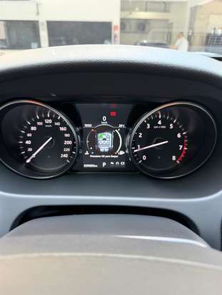 LAND ROVER-DISCOVERY SPORT-2018