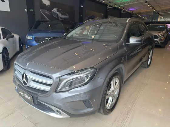 MERCEDES-BENZ GLA 200 1.6 CGI ENDURO 16V TURBO FLEX 4P AUTOMÁTICO MERCEDES-BENZ GLA 200 1.6 CGI ENDURO 16V TURBO FLEX 4P AUTOMÁTICO