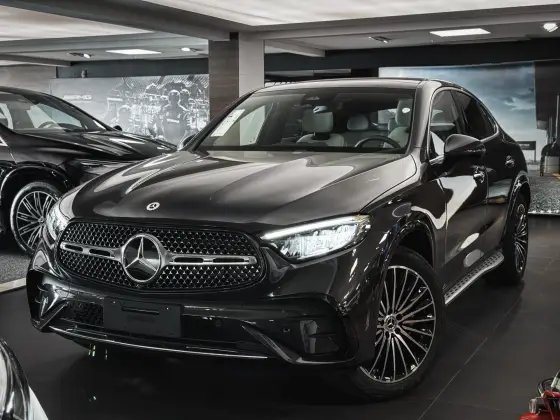 MERCEDES-BENZ GLC 300 2.0 MHEV AMG LINE COUPÉ 4MATIC 9G-TRONIC MERCEDES-BENZ GLC 300 2.0 MHEV AMG LINE COUPÉ 4MATIC 9G-TRONIC