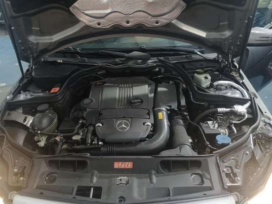 MERCEDES-BENZ-C 180-1.6 CGI CLASSIC 16V TURBO GASOLINA 4P AUTOMÁTICO MERCEDES-BENZ-C 180-2011