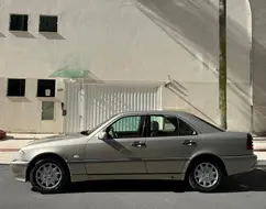 MERCEDES-BENZ C 240 2.4 ELEGANCE GASOLINA 4P AUTOMÁTICO MERCEDES-BENZ C 240 2.4 ELEGANCE GASOLINA 4P AUTOMÁTICO