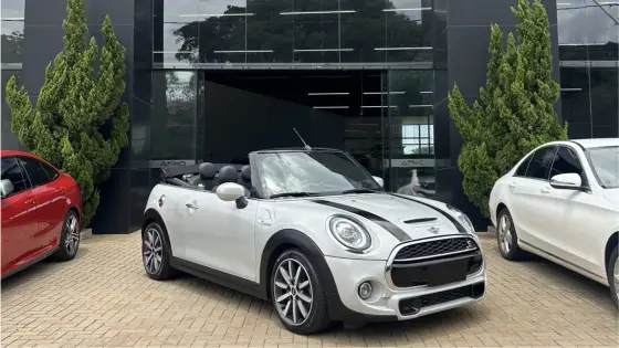 MINI COOPER 2.0 16V TWINPOWER GASOLINA S CABRIO STEPTRONIC