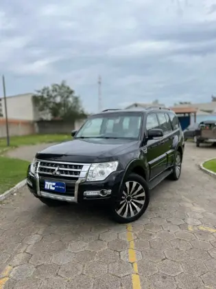 MITSUBISHI PAJERO 3.2 HPE 4X4 7 LUGARES 16V TURBO INTERCOOLER DIESEL 4P AUTOMÁTICO