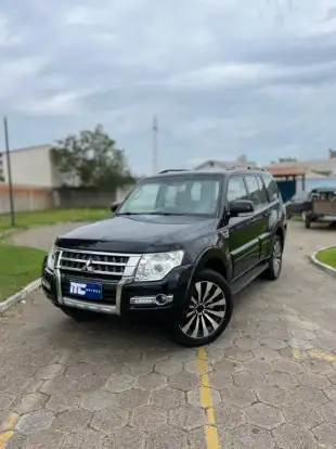 MITSUBISHI-PAJERO-2018