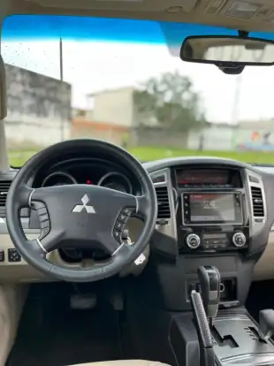 MITSUBISHI-PAJERO-2018