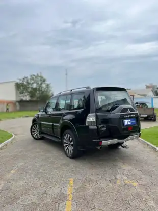 MITSUBISHI-PAJERO-2018