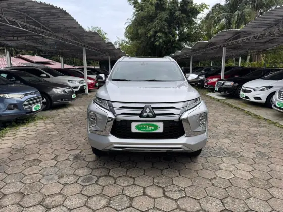 MITSUBISHI PAJERO SPORT 2.4 16V MIVEC TURBO DIESEL HPE AWD AUTOMÁTICO