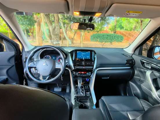 MITSUBISHI-ECLIPSE CROSS-2024