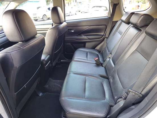 MITSUBISHI-OUTLANDER-2.0 16V GASOLINA 4P AUTOMÁTICO MITSUBISHI-OUTLANDER-2015