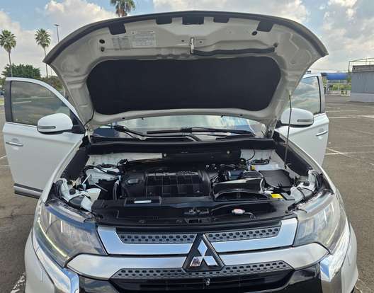 MITSUBISHI-OUTLANDER-2019