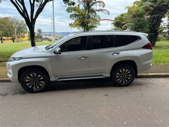 MITSUBISHI-PAJERO SPORT-2020