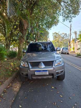 MITSUBISHI-PAJERO TR4-2.0 4X2 16V 140CV FLEX 4P AUTOMÁTICO MITSUBISHI-PAJERO TR4-2013