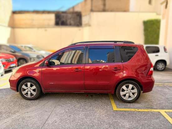 NISSAN-LIVINA-1.8 SL 16V FLEX 4P AUTOMÁTICO NISSAN-LIVINA-2011