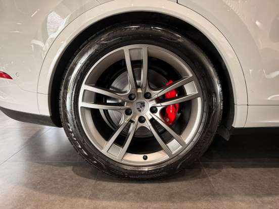 PORSCHE-CAYENNE-4.0 V8 E-HYBRID TURBO COUPÉ AWD TIPTRONIC S PORSCHE-CAYENNE-2025