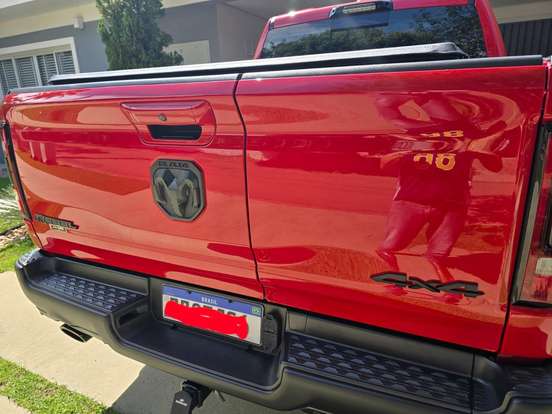 RAM-1500-5.7 V8 GASOLINA REBEL CD 4X4 AUTOMÁTICO RAM-1500-2022