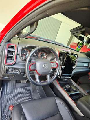 RAM-1500-5.7 V8 GASOLINA REBEL CD 4X4 AUTOMÁTICO RAM-1500-2022