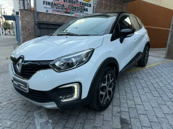RENAULT CAPTUR 1.6 16V SCE FLEX INTENSE X-TRONIC RENAULT CAPTUR 1.6 16V SCE FLEX INTENSE X-TRONIC