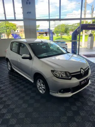 RENAULT SANDERO 1.6 DYNAMIQUE 8V FLEX 4P AUTOMATIZADO
