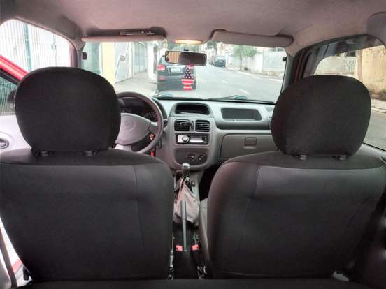 RENAULT-CLIO-2012