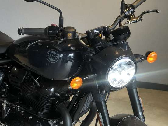 ROYAL ENFIELD-SHOTGUN 650 STENCIL WHITE-2025
