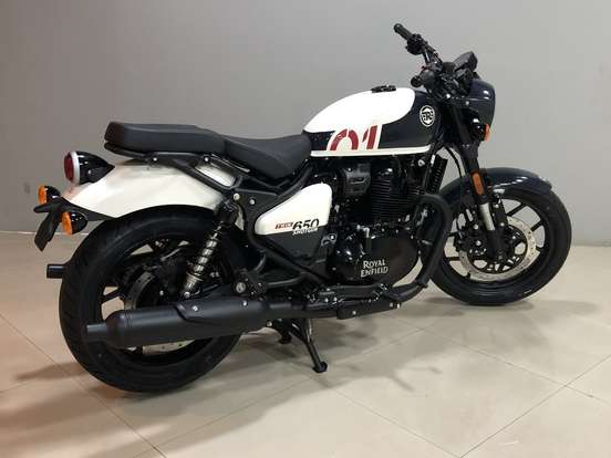 ROYAL ENFIELD-SHOTGUN 650 STENCIL WHITE ROYAL ENFIELD-SHOTGUN 650 STENCIL WHITE-2025