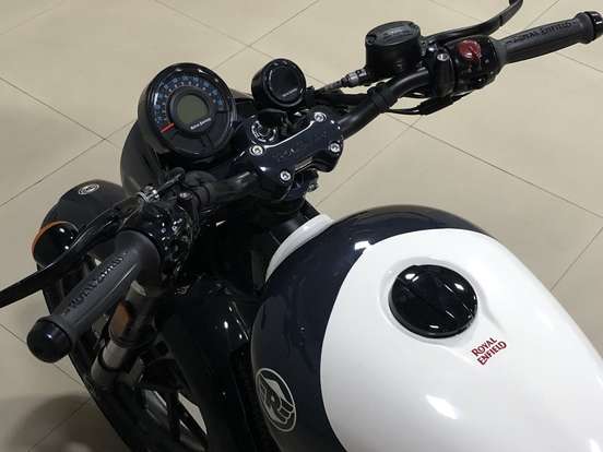 ROYAL ENFIELD-SHOTGUN 650 STENCIL WHITE-2025