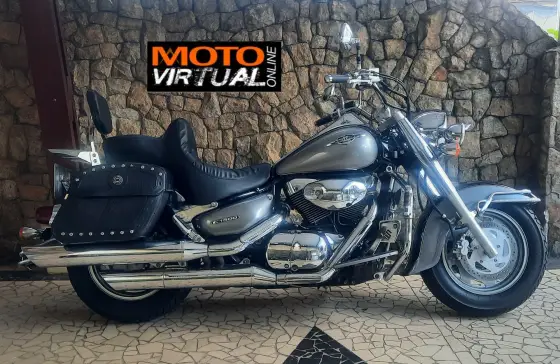 SUZUKI BOULEVARD C1500 