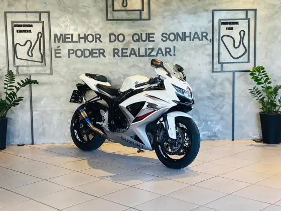 SUZUKI GSX-R750 