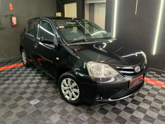 TOYOTA ETIOS 1.3 XS 16V FLEX 4P MANUAL