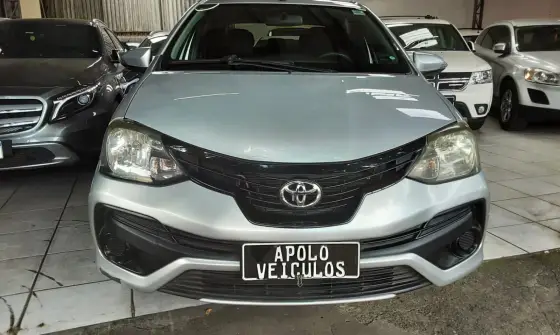 TOYOTA ETIOS 1.5 X PLUS SEDAN 16V FLEX 4P AUTOMÁTICO