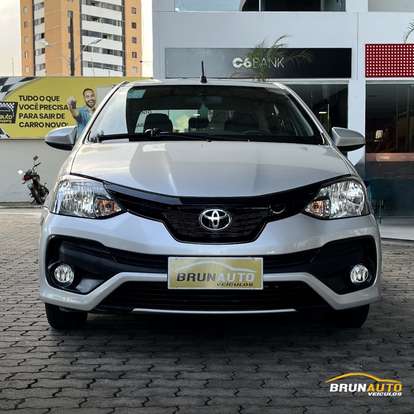 TOYOTA-ETIOS-2019