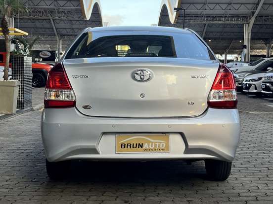 TOYOTA-ETIOS-1.5 X SEDAN 16V FLEX 4P MANUAL TOYOTA-ETIOS-2019
