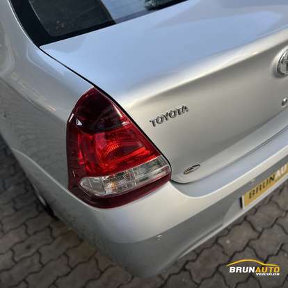 TOYOTA-ETIOS-2019