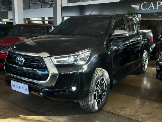 TOYOTA HILUX 2.8 D-4D TURBO DIESEL CD SRX 4X4 AUTOMÁTICO