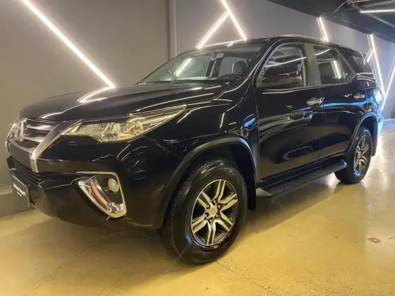 TOYOTA HILUX SW4 2.7 SRV 7 LUGARES 4X2 16V FLEX 4P AUTOMÁTICO