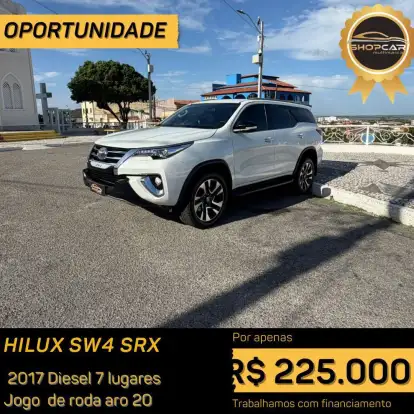 TOYOTA-HILUX SW4-2017