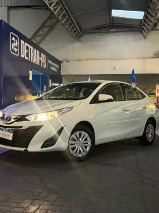 TOYOTA YARIS 1.5 16V FLEX SEDAN XL MULTIDRIVE