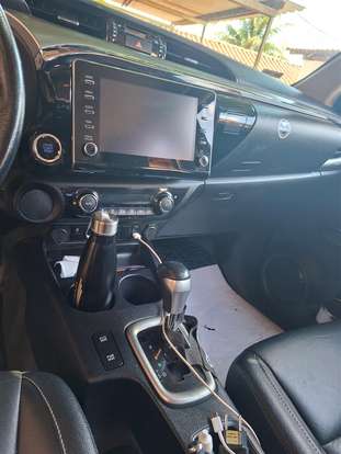 TOYOTA-HILUX-2020