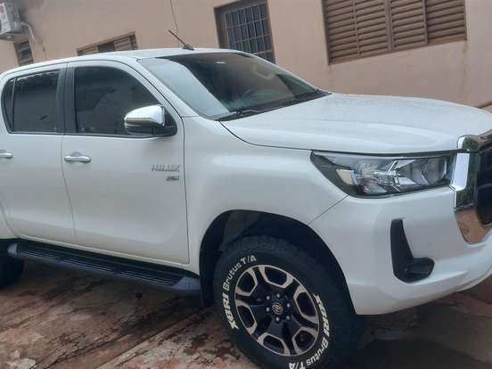 TOYOTA-HILUX-2.7 VVT-i FLEX CD SRV 4X2 AUTOMÁTICO TOYOTA-HILUX-2020