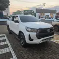 TOYOTA HILUX 2.8 D-4D TURBO DIESEL CD SR 4X4 AUTOMÁTICO TOYOTA HILUX 2.8 D-4D TURBO DIESEL CD SR 4X4 AUTOMÁTICO