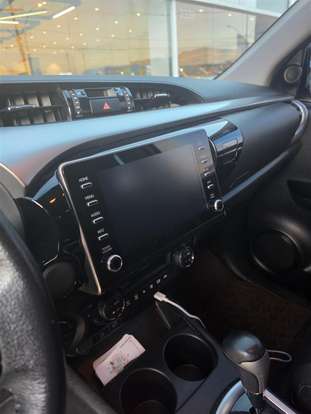 TOYOTA-HILUX-2023