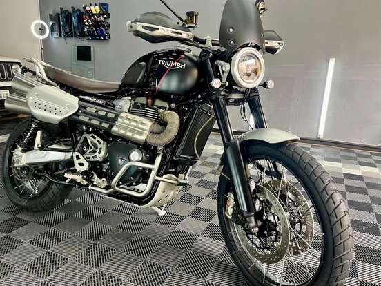 TRIUMPH-SCRAMBLER 1200 XE-2019